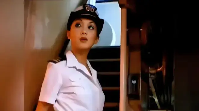 《女警奥莎娜》全集1080P高清完整版在线观看-2025年法国电影国语中字未删减-《女警奥莎娜》HD无广告免费播放-监狱探秘剧情片