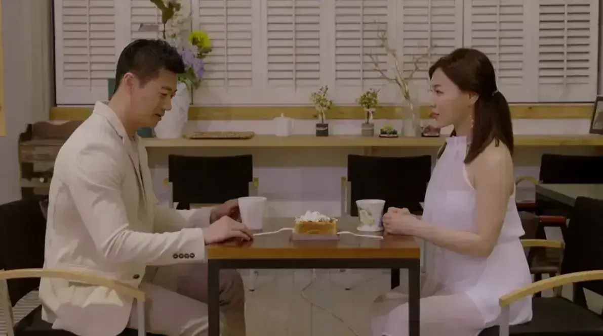 《邻居家妻子》韩国电影未删减1080P韩语中字-我邻居的老婆高清完整版-夸克迅雷百度网盘下载-情感越界之作-邻居家妻子在线观看