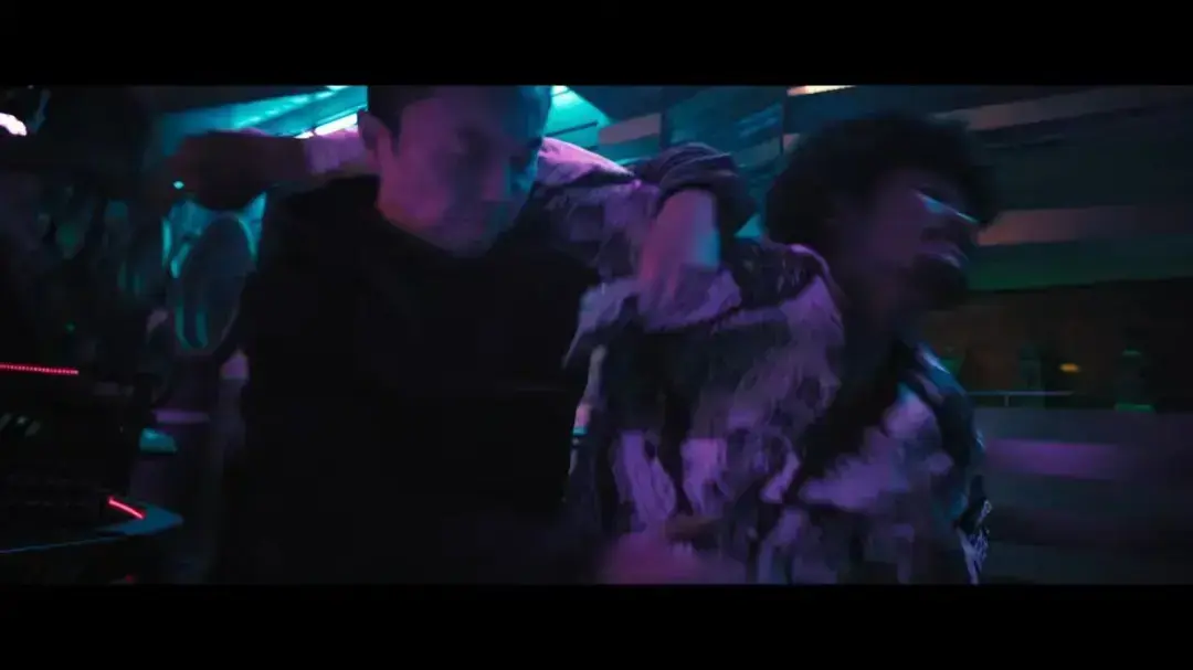《火遮眼》HD中字未删减完整版免费观看-谢苗孤胆英雄动作片《火遮眼》全网同步更新-百度网盘迅雷种子高清资源下载